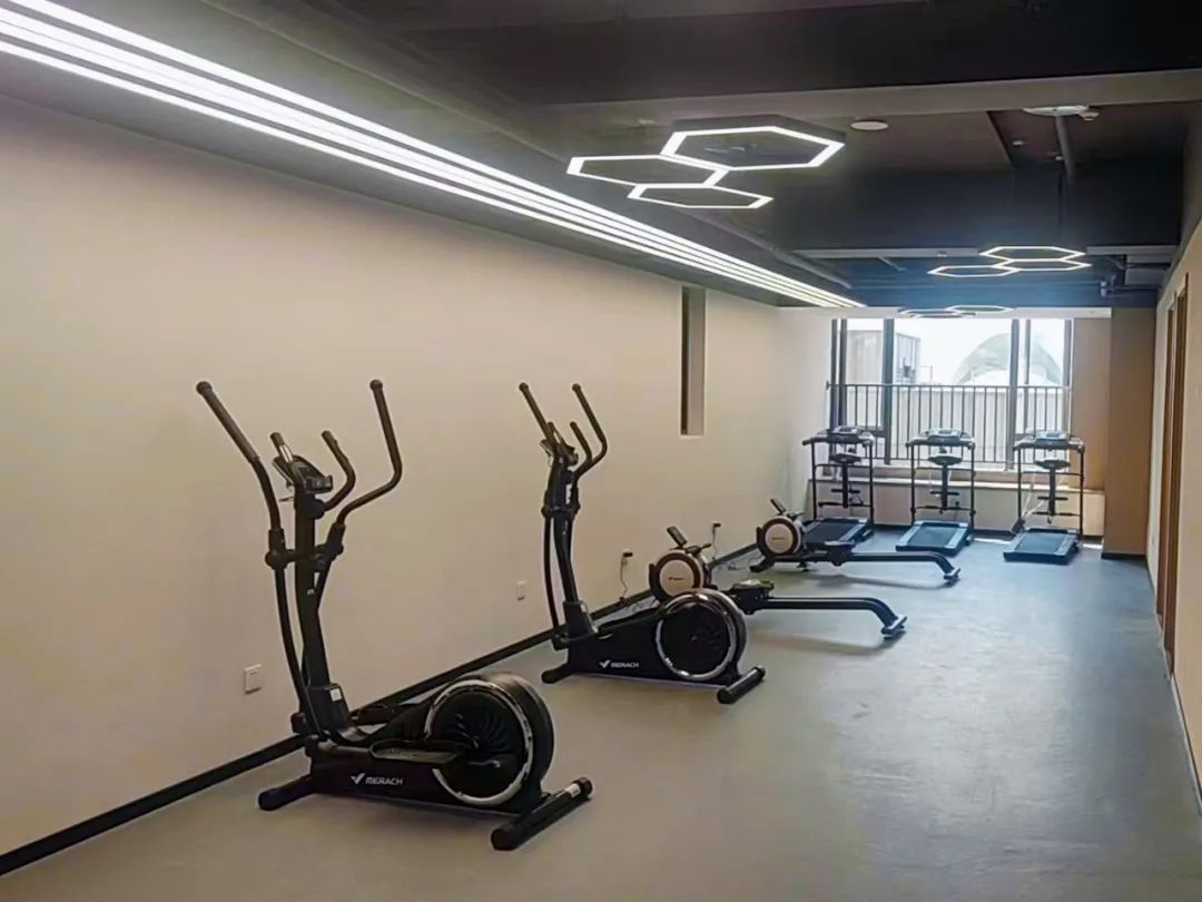 1684370629167073246.jpg 640 (4).jpg